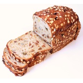 Lokale Bakker muesli bruinbrood gesneden